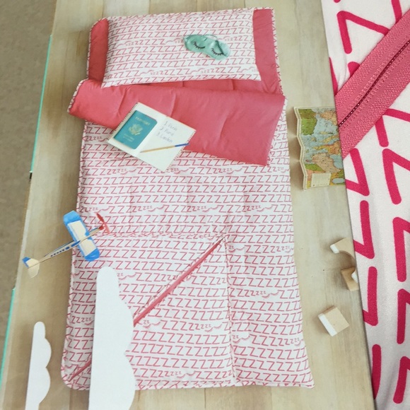 Pillowfort Bedding Pillowfort Convertible Sleeping Bag Pillow Set